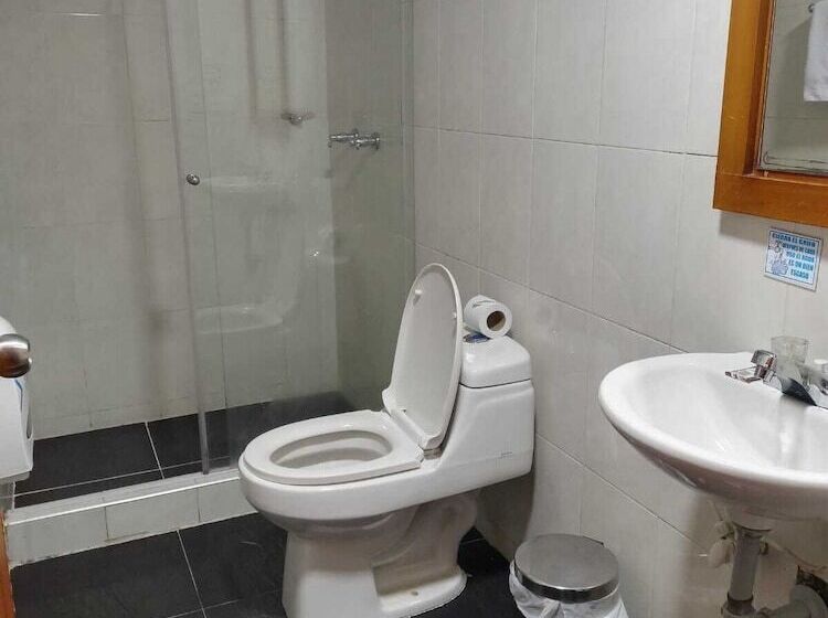 호텔 Embassy On Holidays