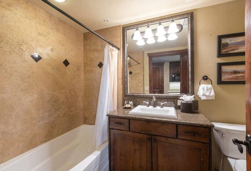 Отель Escala Lodges By Luxury Mountain Destina