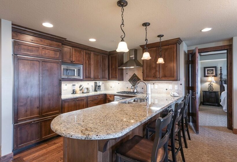 Отель Escala Lodges By Luxury Mountain Destina