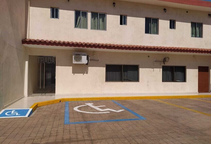 호텔 Express Inn Juchitan