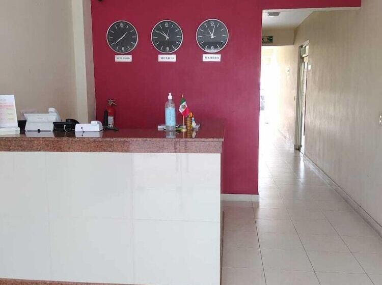 호텔 Express Inn Juchitan