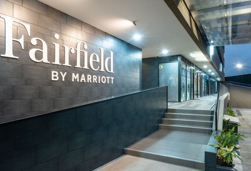 Отель Fairfield By Marriott Medellin Sabaneta