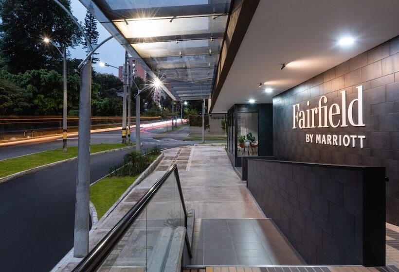 Отель Fairfield By Marriott Medellin Sabaneta
