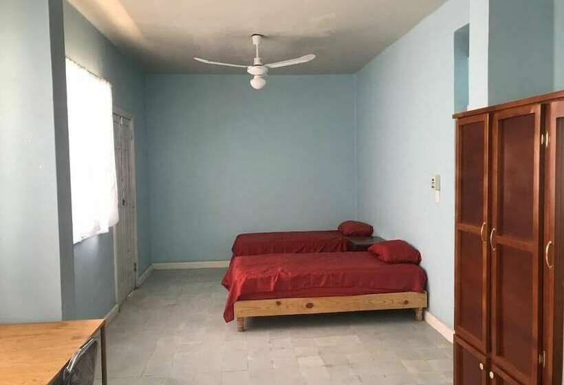 ホテル Fundadores