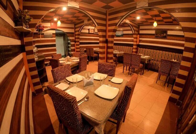 酒店 Goroomgo Broadway Mall Road Darjeeling