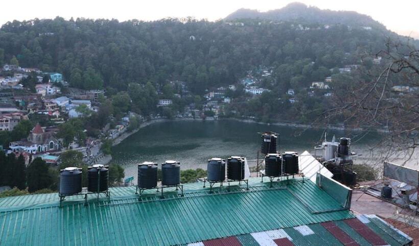 호텔 Goroomgo New Bharat Nainital