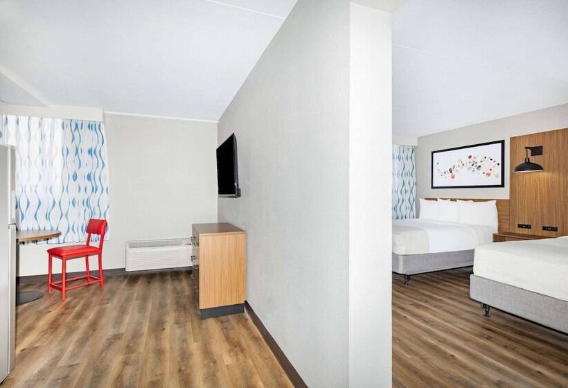 ホテル Hawthorn Extended Stay By Wyndham Wichita Airport