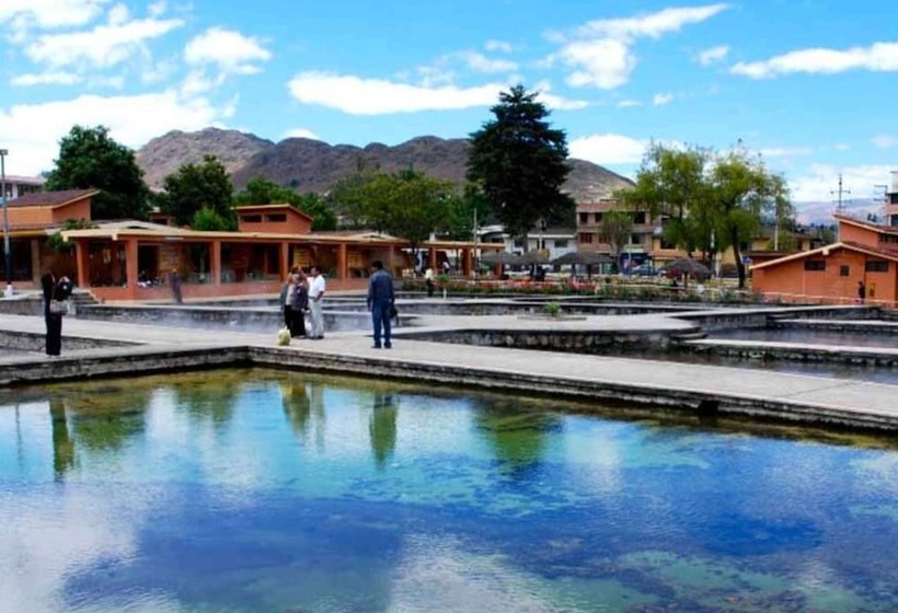 هتل Hostal Monumental