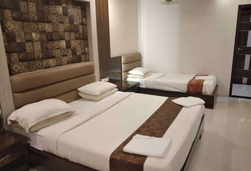 酒店 Iroomz Pratap Residency