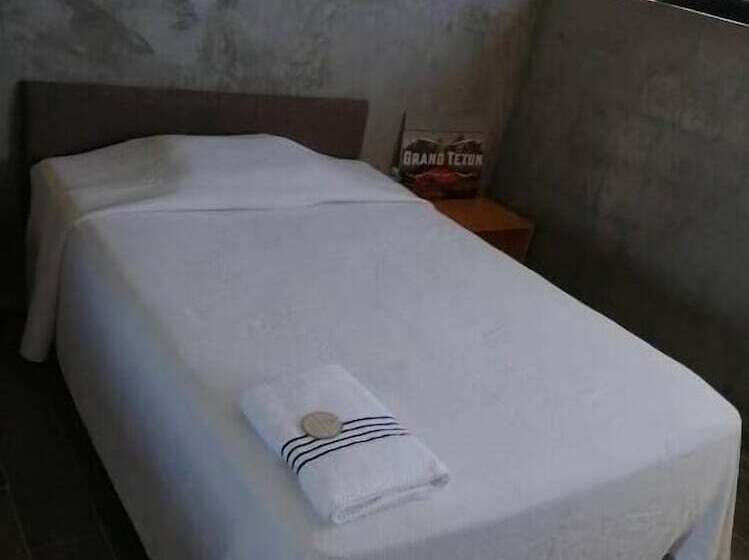 Отель Ito Inn Aeropuerto