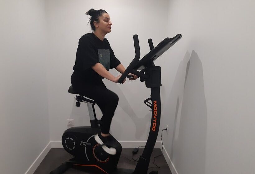 فندق Kyriad Direct Caen Nord   Memorial