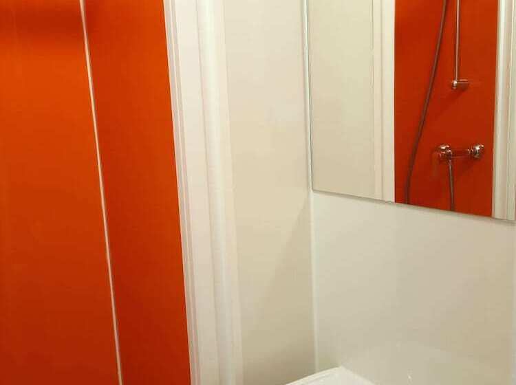 فندق Kyriad Direct Caen Nord   Memorial