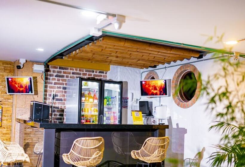 Отель La Floresta De Cite