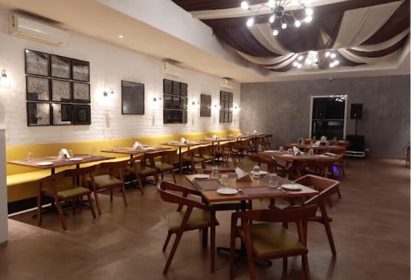 酒店 Le Roi Lake View Koti