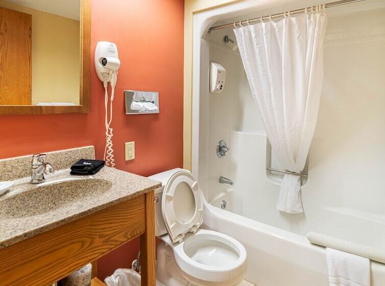 בית מלון כפרי Leelanau Sands Casino & Lodge