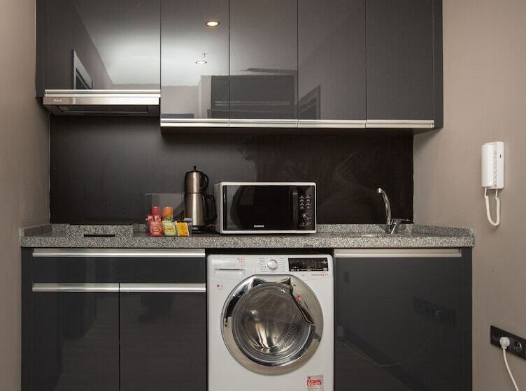 ホテル Marina Green Suit