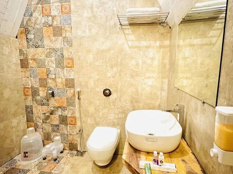 酒店 Moustache Panarpani Retreat Pachmarhi