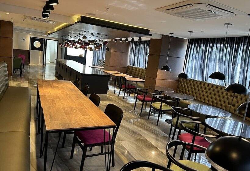 酒店 Qs Marista Stay And