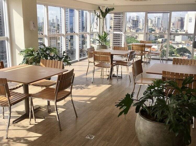 酒店 Qs Marista Stay And