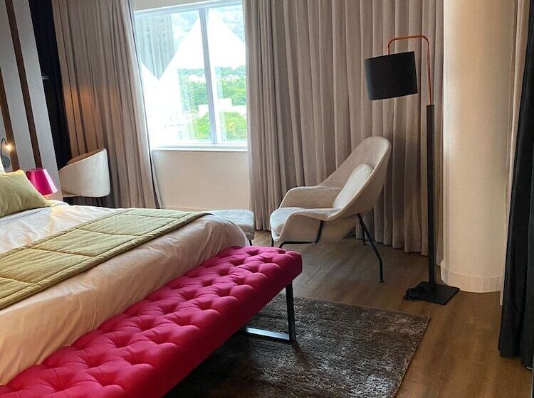 酒店 Qs Marista Stay And