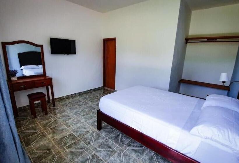 هتل Quinta Izamal