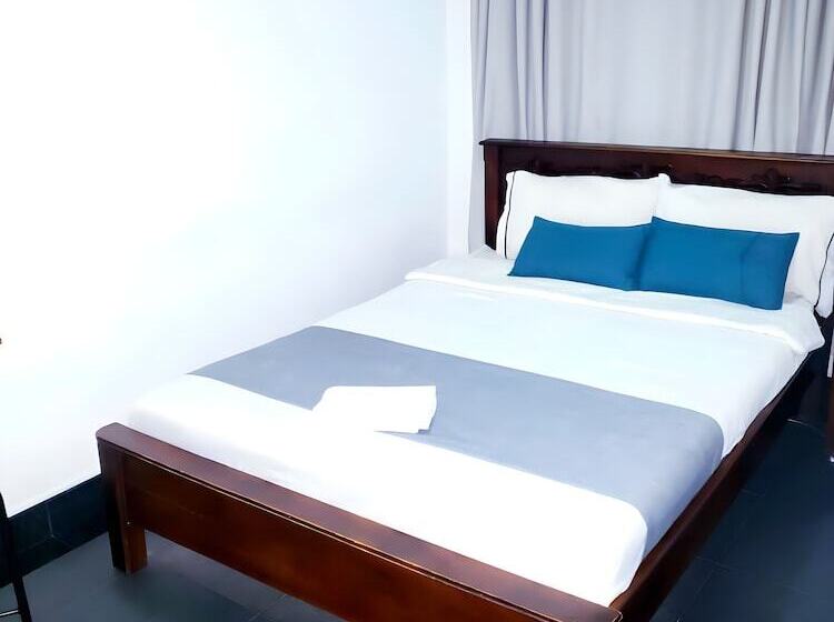 Отель Rivera Deluxe