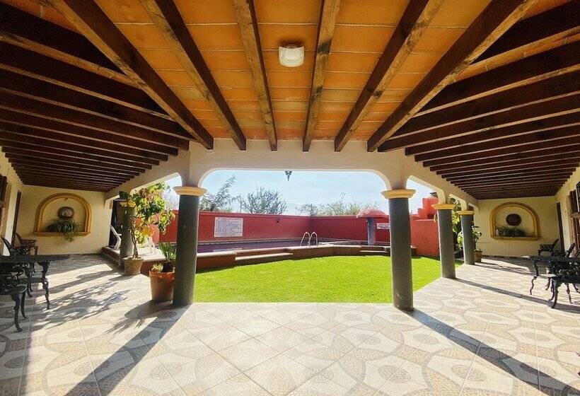 ホテル Santa Cruz