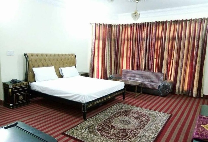 Hotel Shahi Palace Guest House