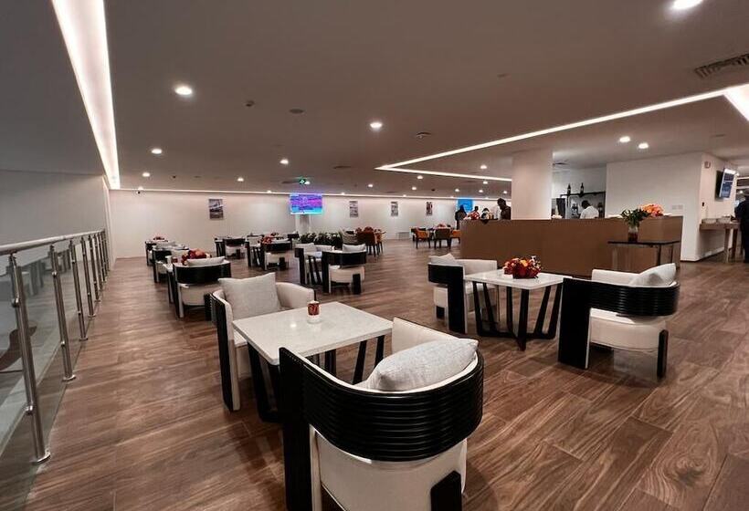 Otel Skylight In Terminal