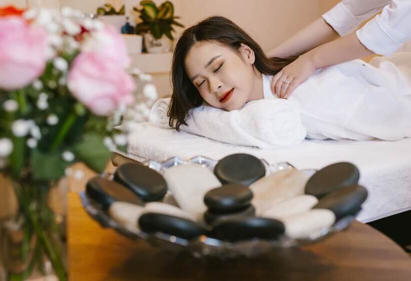 Songlam Waterfront Hotel 藍江酒店