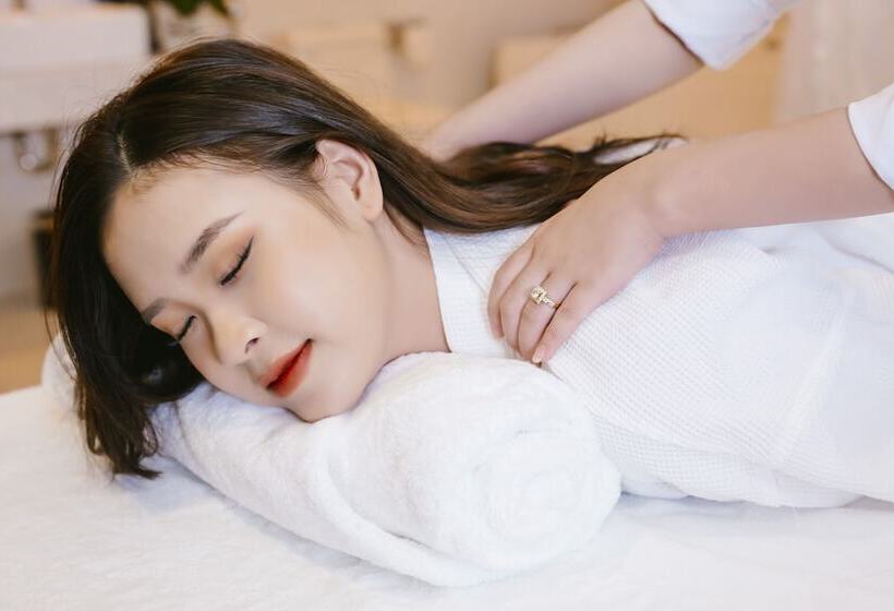 Songlam Waterfront Hotel 藍江酒店