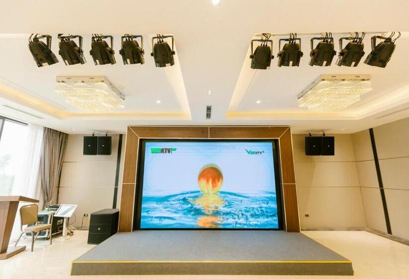 Songlam Waterfront Hotel 藍江酒店