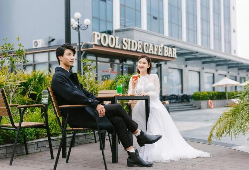 Songlam Waterfront Hotel 藍江酒店