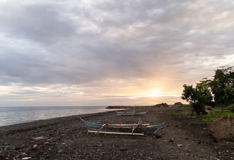 Tahuna Beach Hotel And Resort