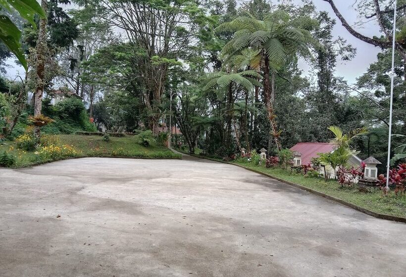 酒店 Tawangmangu Wonder Park