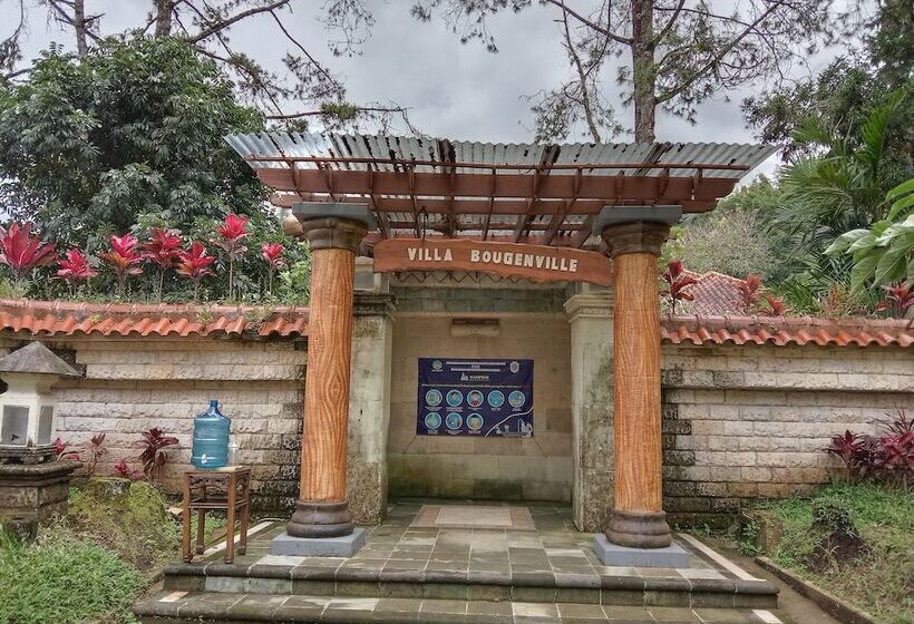 酒店 Tawangmangu Wonder Park