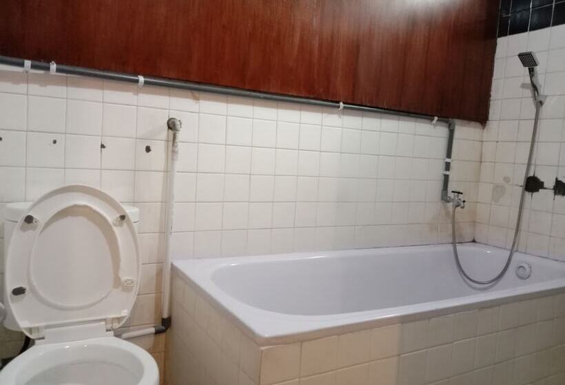 酒店 Tawangmangu Wonder Park