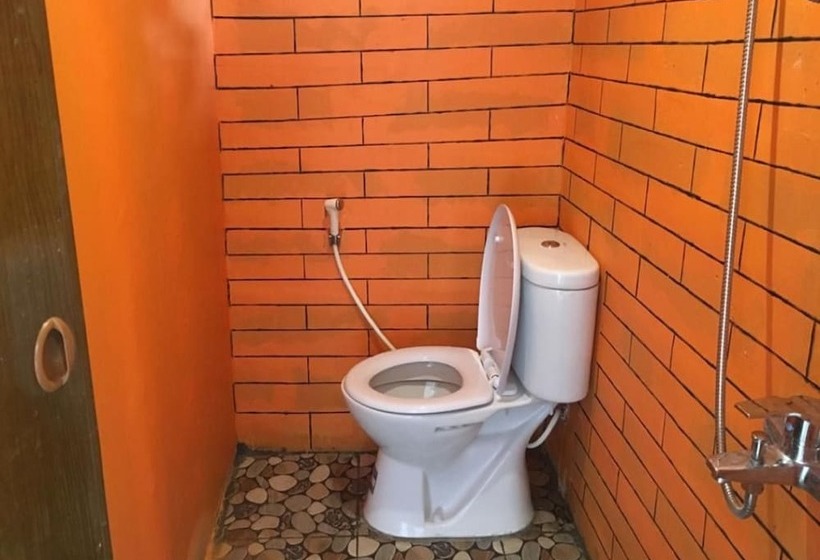 בית מלון כפרי The Lawu Park Resort