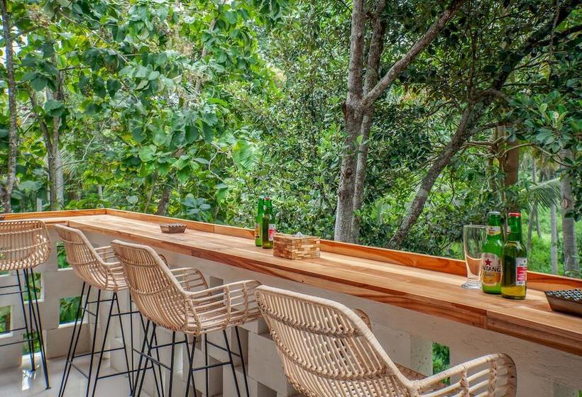 בית מלון כפרי The Lokal Penida