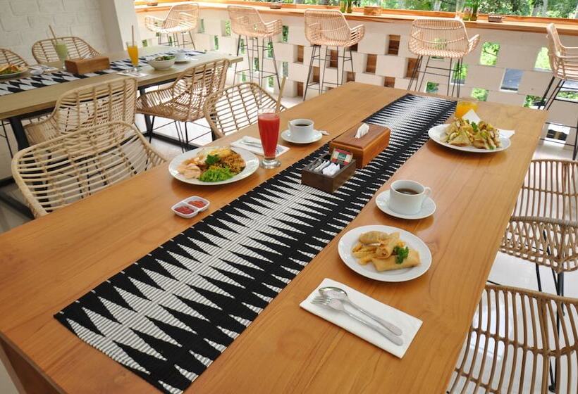 בית מלון כפרי The Lokal Penida