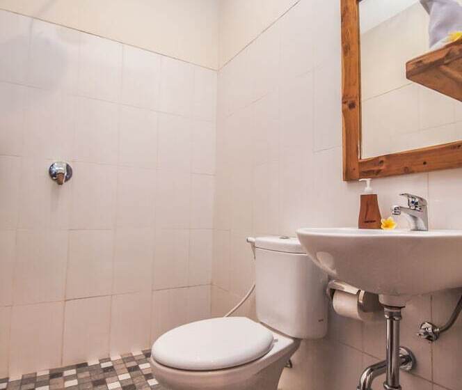 בית מלון כפרי The Lokal Penida