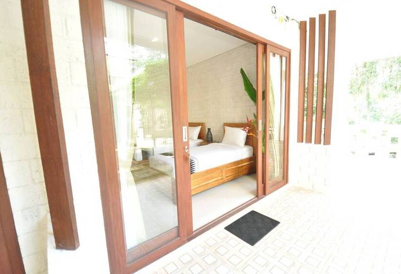 בית מלון כפרי The Lokal Penida