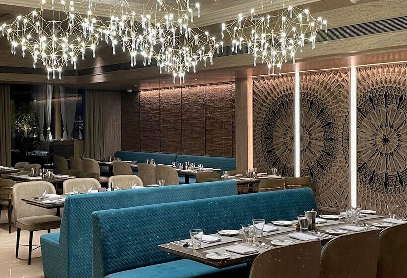 Отель The Park Indore