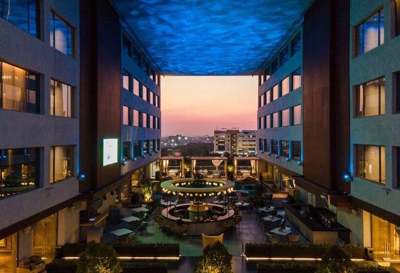 Отель The Park Indore