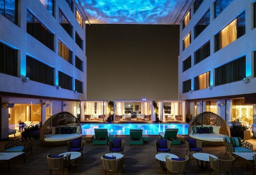 Отель The Park Indore