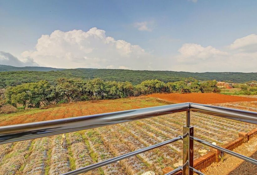 בית מלון כפרי Treebo The Venna Hill