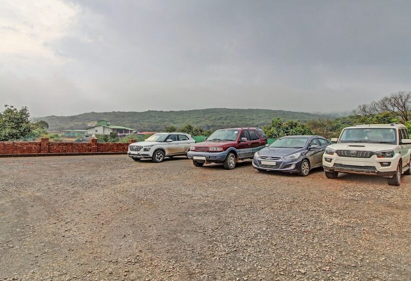 בית מלון כפרי Treebo The Venna Hill