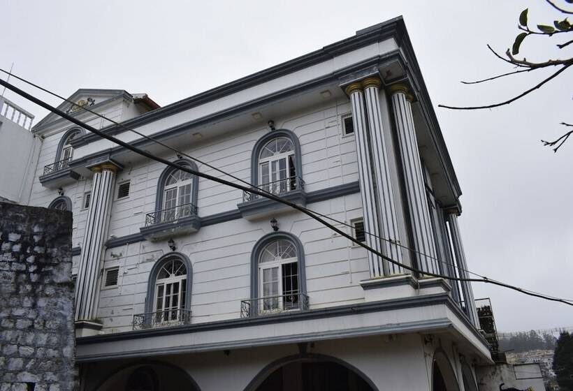 호텔 Vasantham Palace