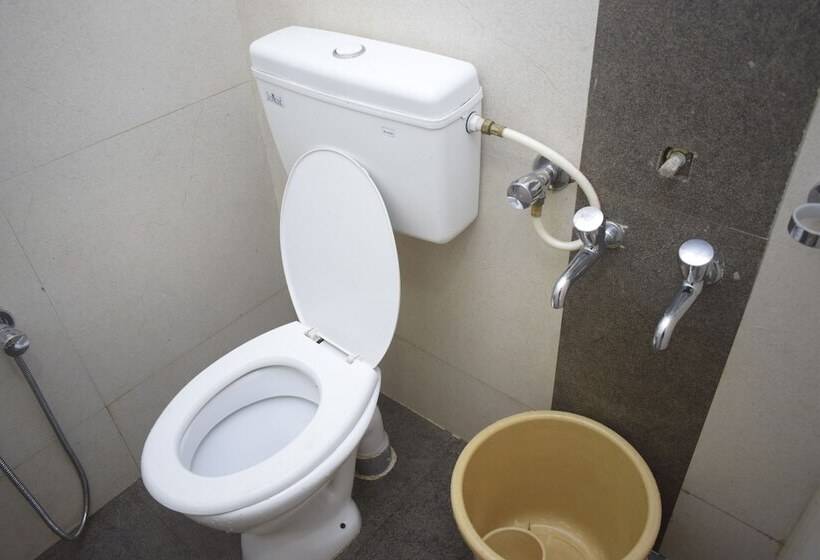 호텔 Vasantham Palace