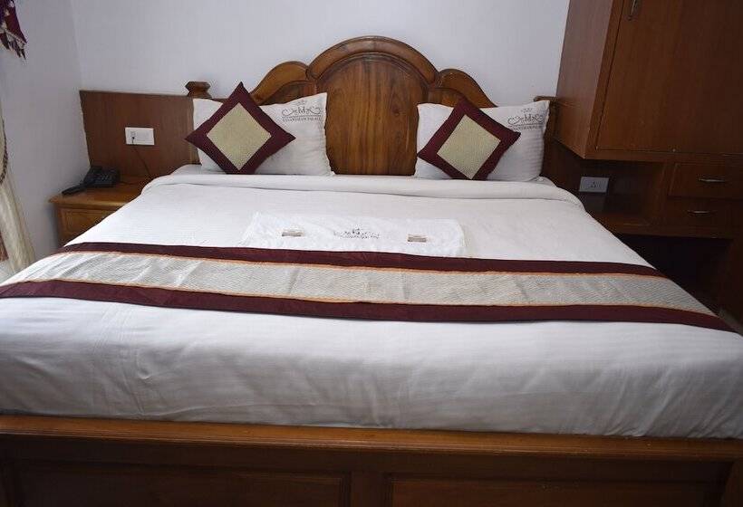 호텔 Vasantham Palace